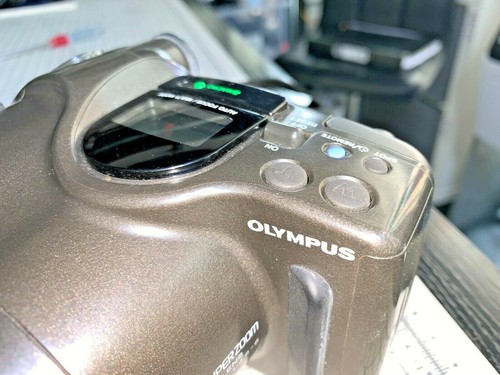 Olympus AZ-330 SuperZoom for 35mm film, early 1990s ...but... - Picture 2 of 11