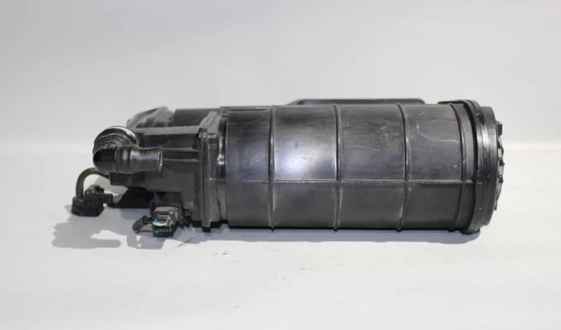 Acura MDX 2016 bote de carbón de vapor de combustible OEM #11718 Foto 4 de 4