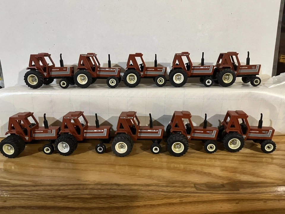 1/64 Hesston Tractors - Image 2 of 3