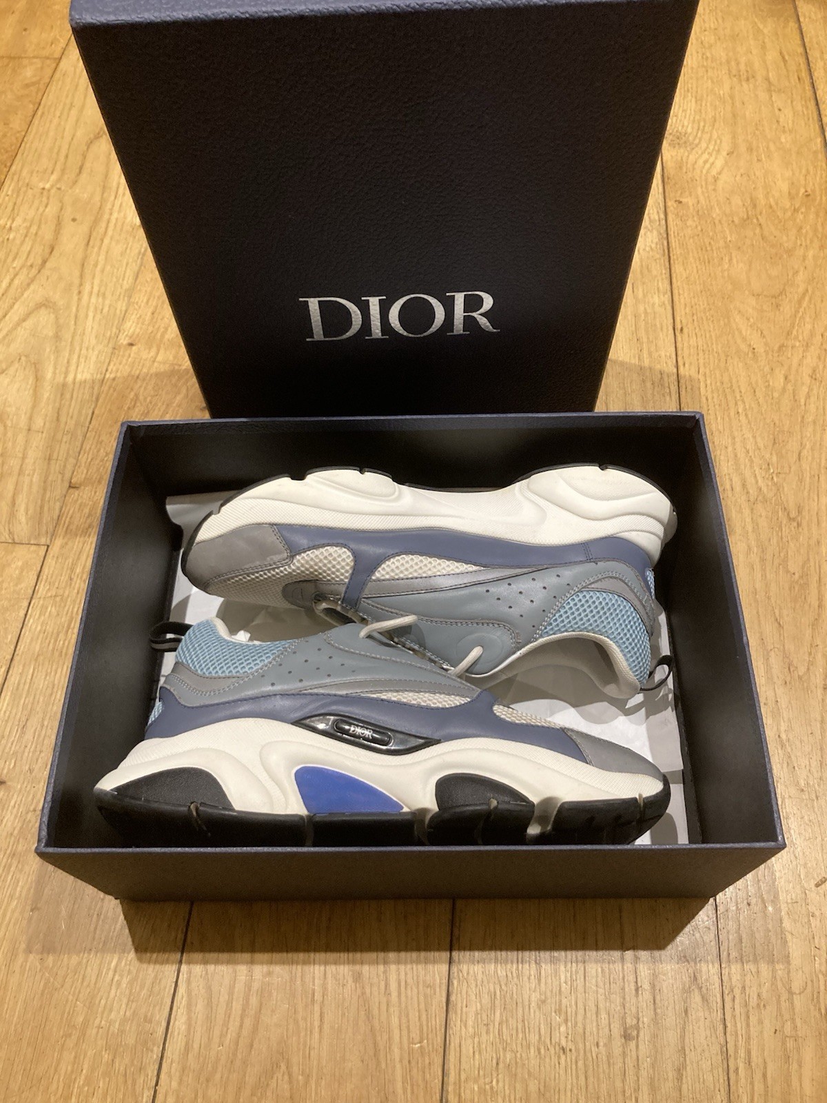 Dior B22 Men's Baby Blue White Good Condition Size 8.5 EU 43 with Box image 9