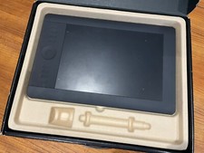 Wacom Intuos 5 Medium PTH-650. Working, boxed. No pen.