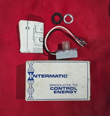Intermatic K4021 120-Volt, 15A Fixed Position Photo Control Sensor - NEW