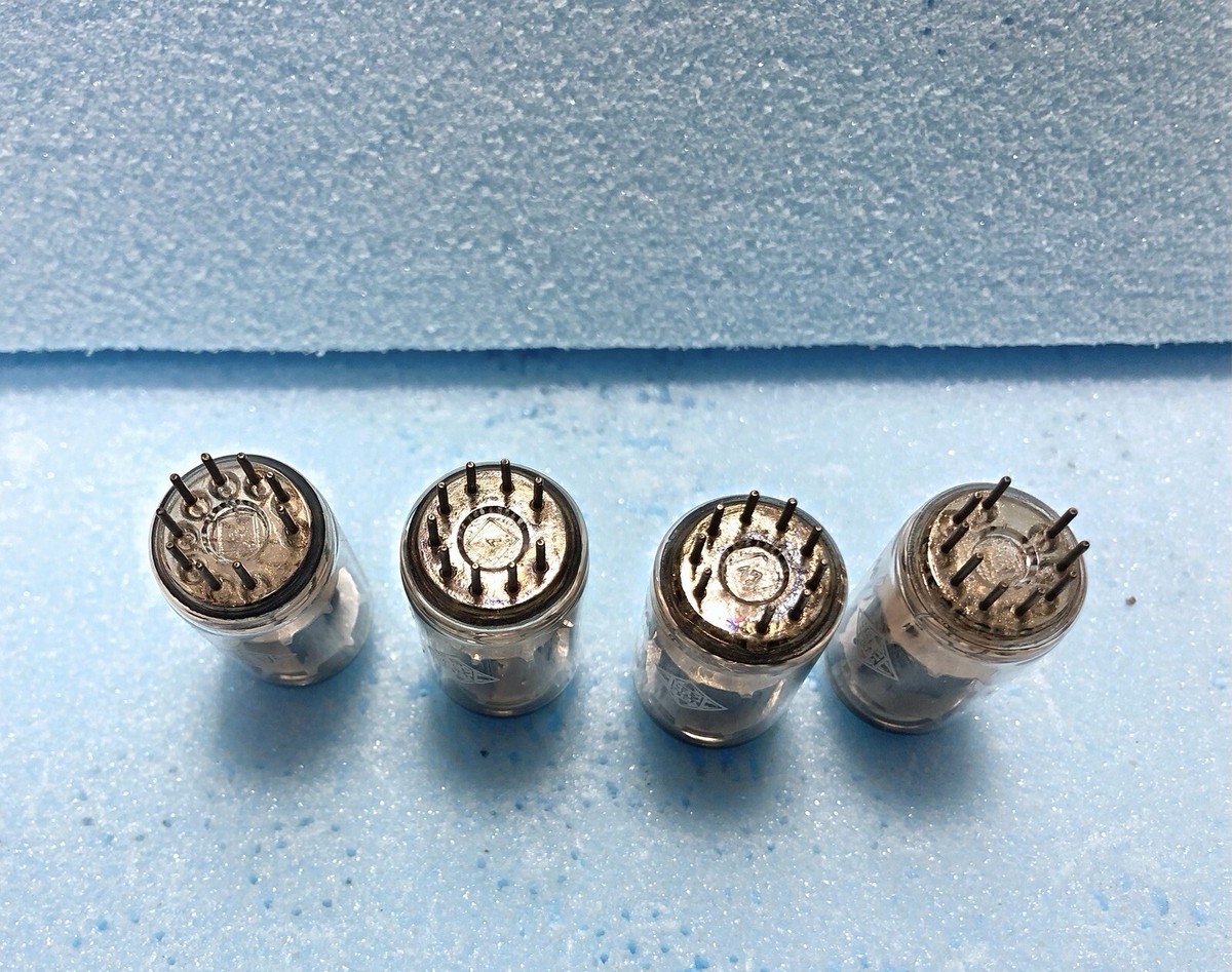 Telefunken ECC82 12AU7 Ribbed Plates Diamond Logo NOS NIB