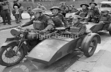 WW2 Picture Photo 1941 Soldiers on motorcycle sidecar w Lewis guns 1542