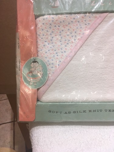 Vintage Baby Hooded Bath Towel. New In Sealed Box! 100%Cotton 36”X 36” Hooded! - Picture 2 of 12