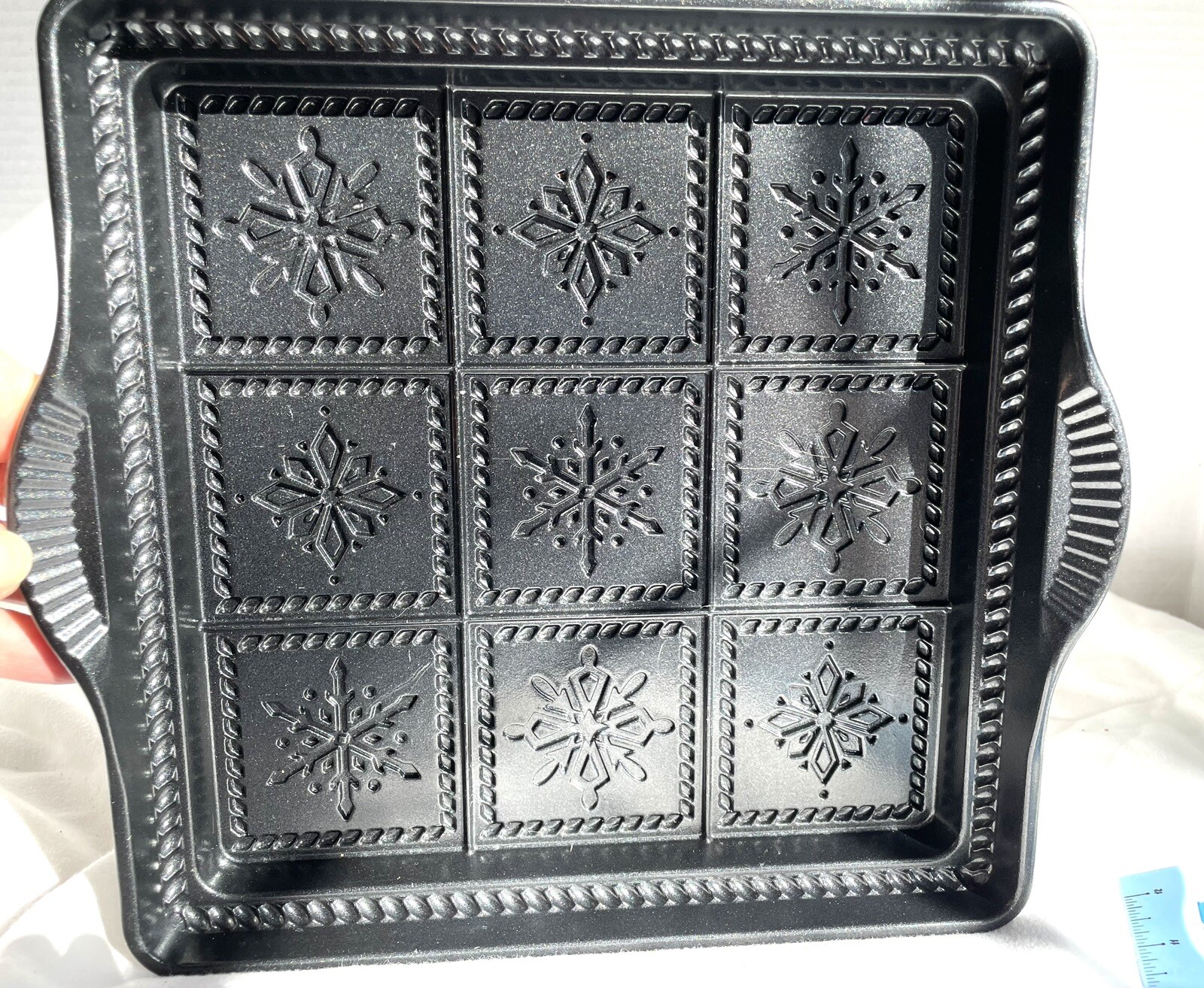 Nordic Ware Snowflake Shortbread Baking Pan for Festive Treats