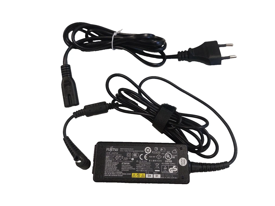 Fujitsu Ladekabel Netzteil 40 W 19V 2,1A S26113-E622-V55-02