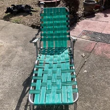 Vintage Green/Turquoise Aluminum Webbed Chaise Tri-Fold Lawn Lounge Chair