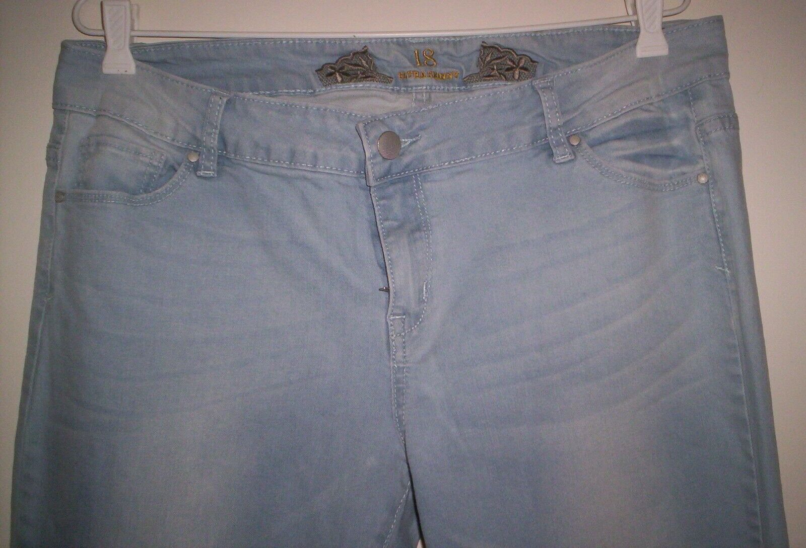 Picture 2 of 5
