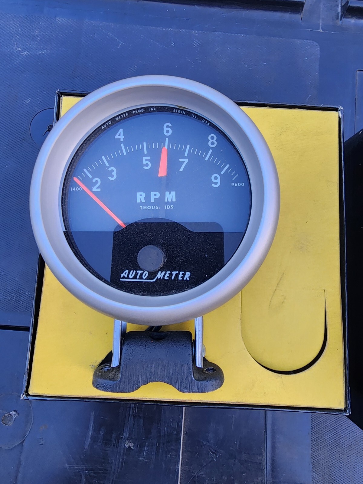 Vintage Autometer Tach