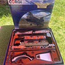 Corgi Boeing-Vertol Chinook HC.3 - ZH904 RAF 18 Squadron Odiham Limited Edition