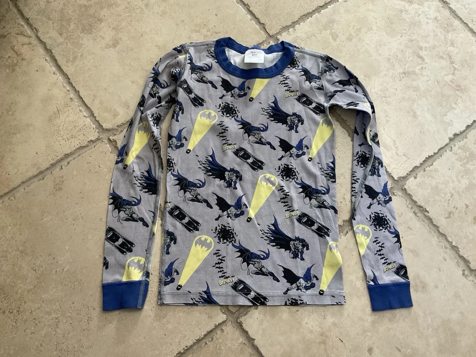 HANNA ANDERSSON Batman Black/Gray Organic pajamas, Size 150 (12) - Image 3 of 4