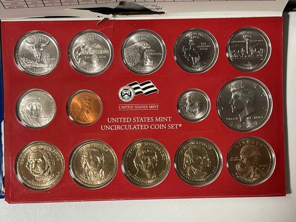 2007 P & D US Uncirculated Mint Set 28 Coin United States Philadelphia & Denver - Image 3 of 4