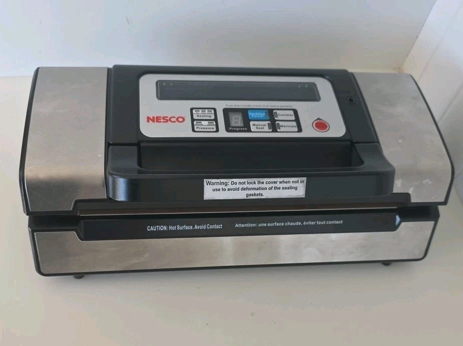 Nesco Deluxe Electric Vacuum Sealer VS-12 Silver Food Preservation TESTED