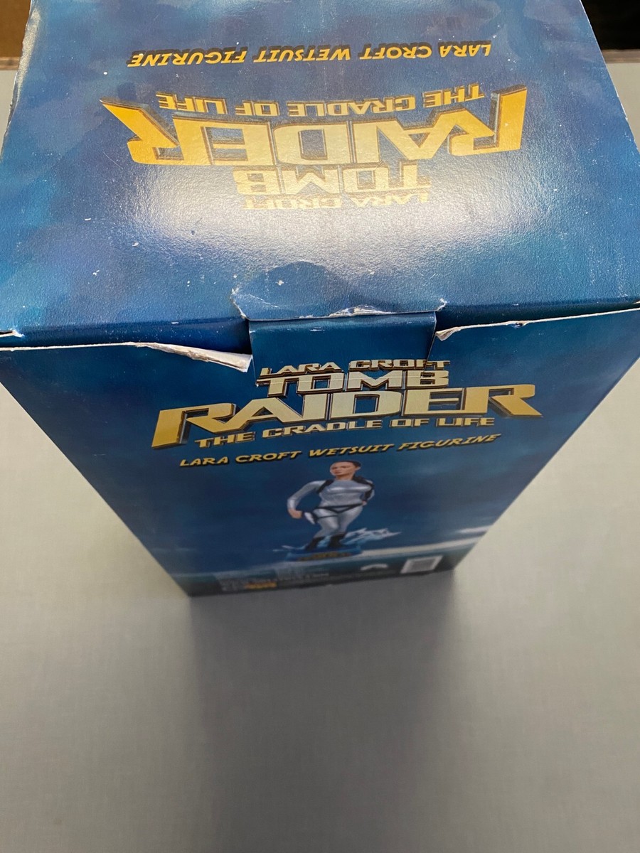 2003 SotaToys Tomb Raider LARA CROFT Wetsuit 361/2500 2003 SotaToys Tomb Raider LARA CROFT Wetsuit 361/2500