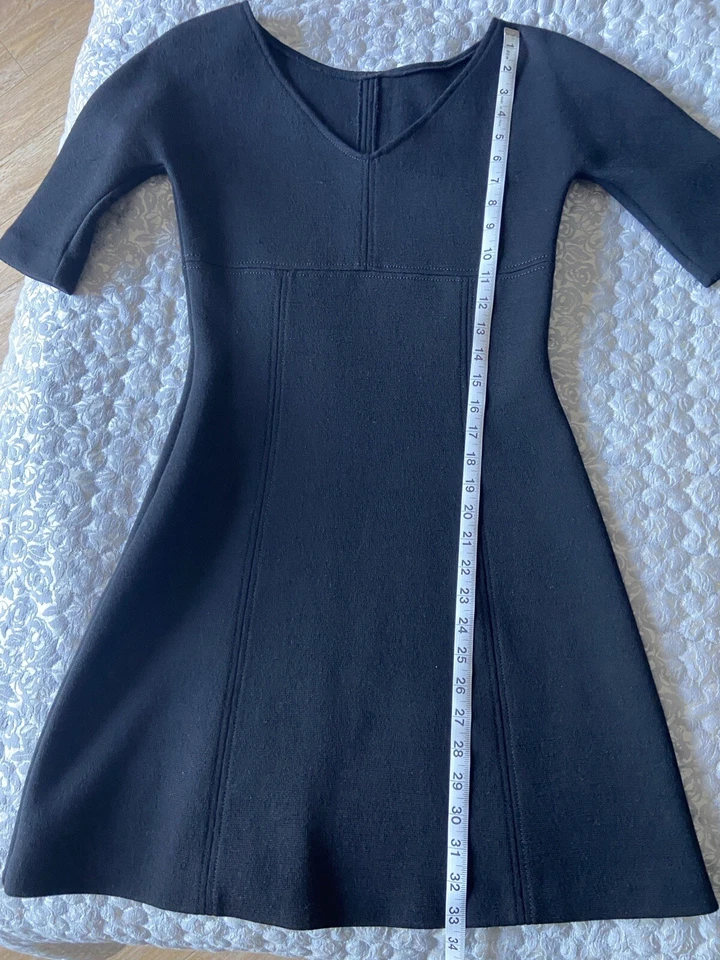 Vestido negro Alessandro Dell’Acqua I40 UK8 Foto 4 de 4