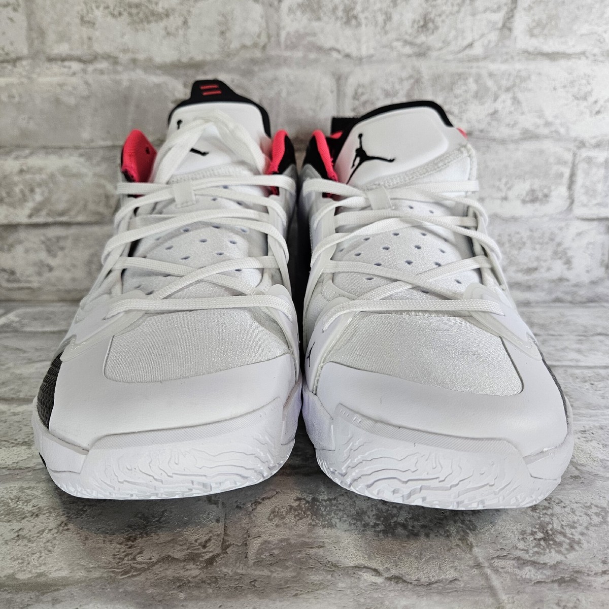 Nike Air Jordan 37 XXXVII Low White Siren Red DQ4122-100 Men's