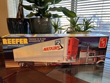 NIB AMT WATKINS REEFER FRUEHAUF FB 40 FOOT REFRIGERATOR VAN  1:25 SCALE  T507