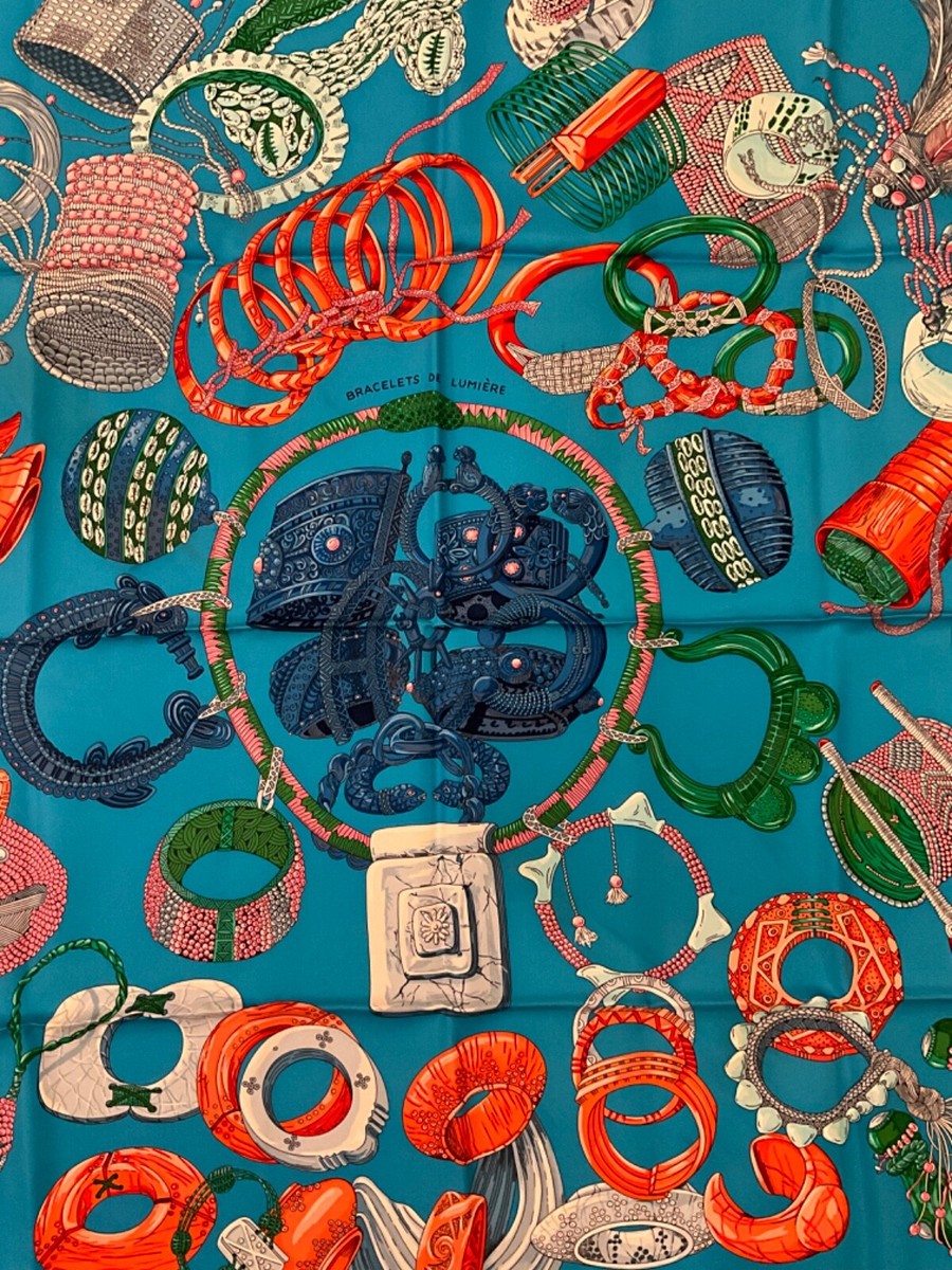 Authentic HERMES Scarf Carre 90 BRACELET DE LUMIERE WOMEN Authentic HERMES Scarf Carre 90 BRACELET DE LUMIERE WOMEN