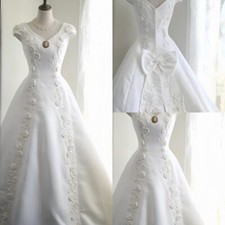 Vintage Wedding Dress Beaded Satin 1950s 3D Flowers with Bow A Line Bridal Gowns