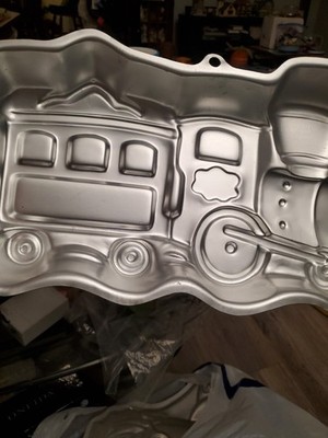 Little Train Engine Cake Pan Mold Wilton Aluminum 2003 # 2105-2076