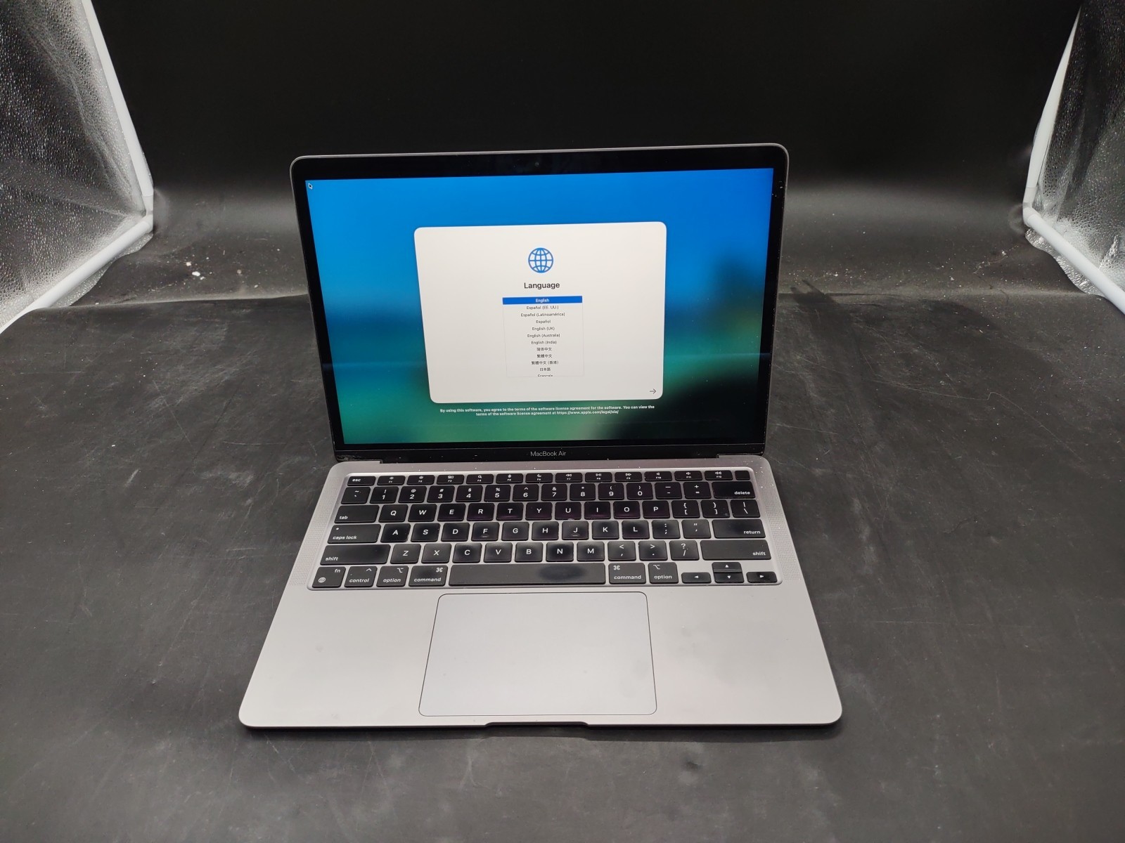 Apple Macbook Air 10,1 A2337 M1 CPU 8GB RAM 128GB NVME Tahoe