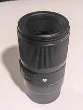 Sigma 70mm f/2.8 DG Macro Lens for Leica L - Black