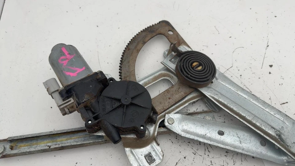 2003-2012 FORD F350 SD PICKUP Front Door Regulator Ford Right - Image 3 of 4