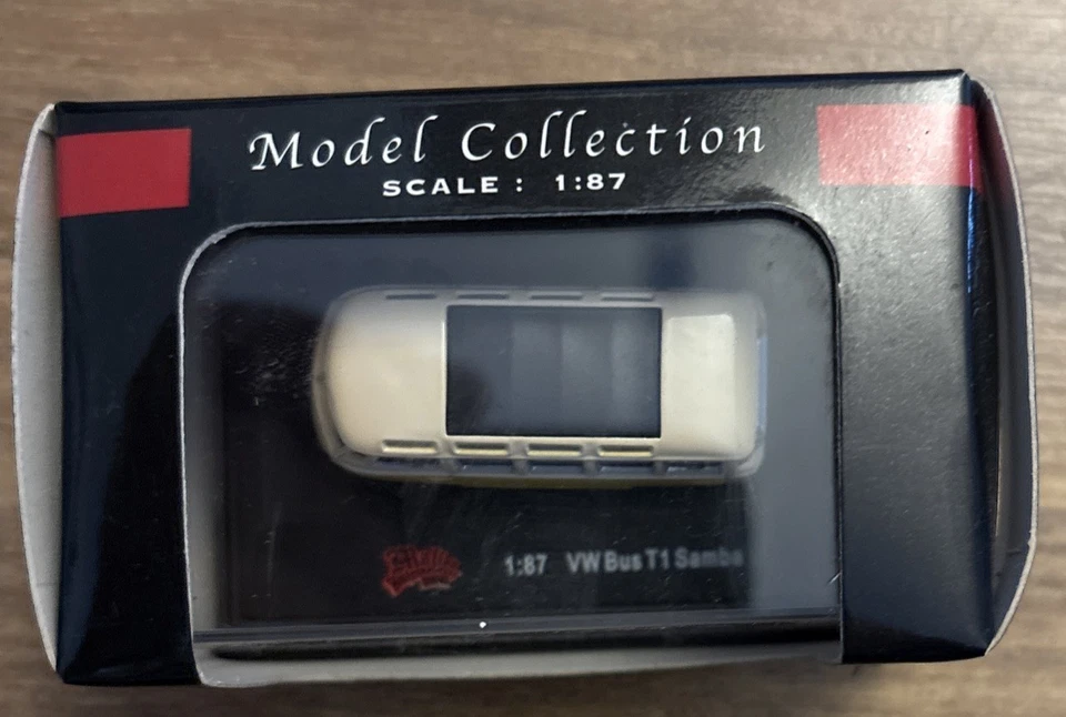 Malibu International - Yellow/White VW Bus T1 Samba - 1:87 Scale - Image 2 of 4