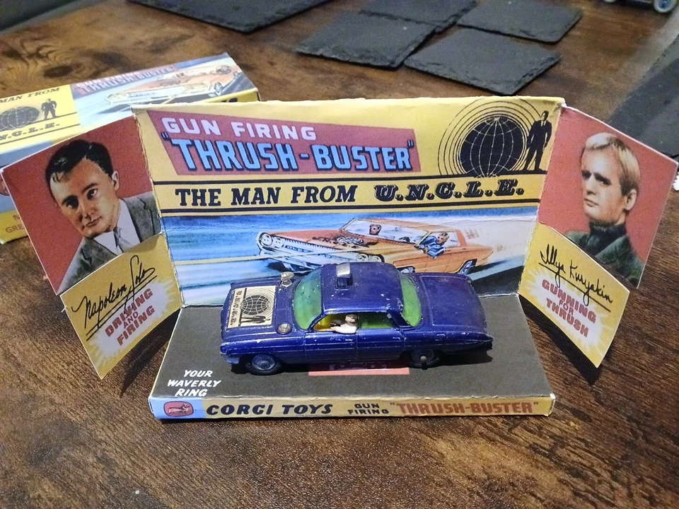 Juguetes Corgi #497 Hombre del tío Thrush Buster Foto 3 de 4