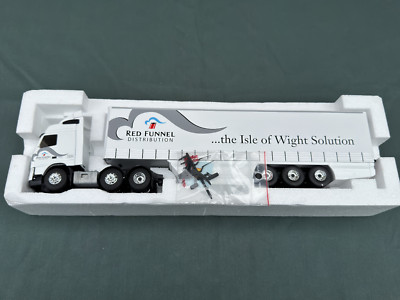 ELIGOR VOLVO FH RESTYLE 6X2 TAUTLINER '' RED FUNNEL DISTRIBUTION 1:43