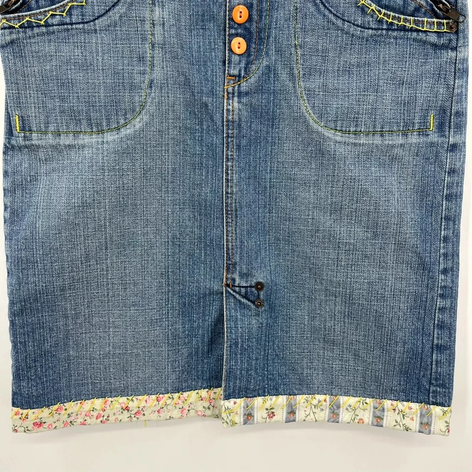 Minifalda de mezclilla azul asfalto para mujer junior talla 5 azul bordada Y2K de colección Foto 3 de 4