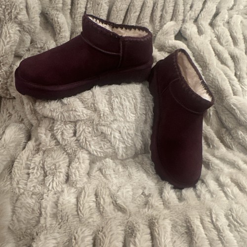BEARPAW Women's Lana Crochet Suede Ankle Bootie Eggplant - Imagen 6 de 7