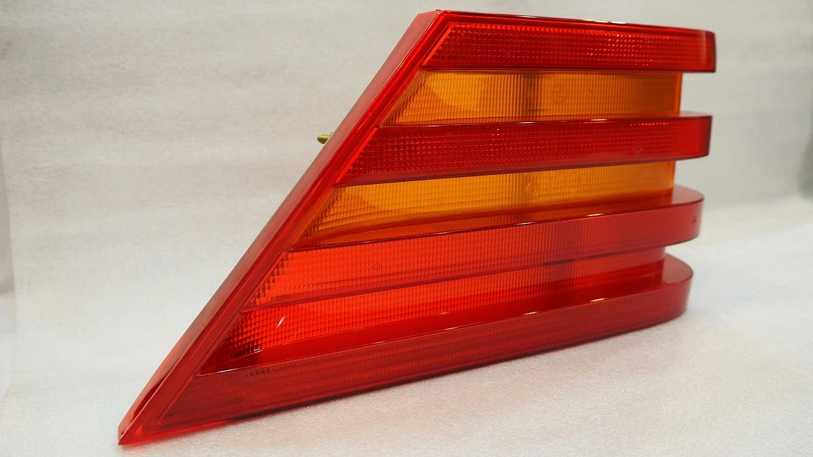 MERCEDES BENZ W140 S-CLASS M104944 1996 TAIL LAMP CASE REAR RIGHT 