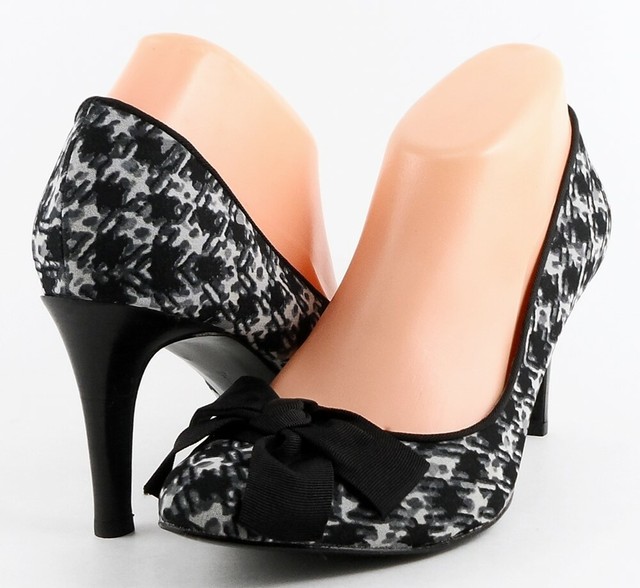 designer black pumps