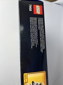 Lego 7958 STAR WARS ADVENT CALENDAR 2011 Chewbacca & Santa Yoda BRAND NEW SEALED