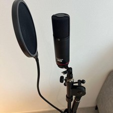 Focusrite Scarlett Studio Condenser Mic with Pop Filter Stand Used