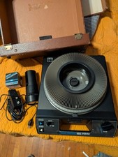 Vintage Kodak Carousel 4200 Slide Projector Tested and Working w/Tray Remote