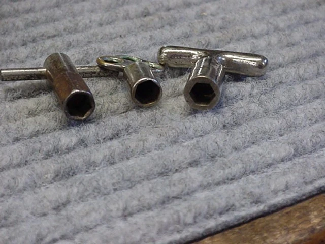 3 Vintage banjo keys wrenches   Lange Orpheum ? Banjo  Nickel plated - Image 2 of 3