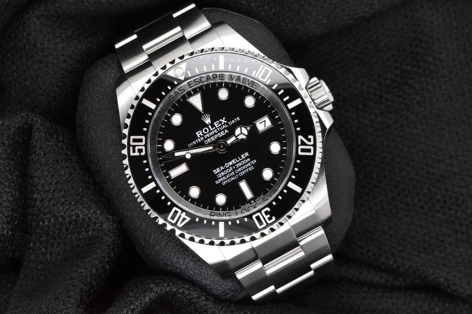 Reloj Rolex Sea-Dweller Deepsea 44 mm acero inoxidable esfera negra 136660 Foto 3 de 4