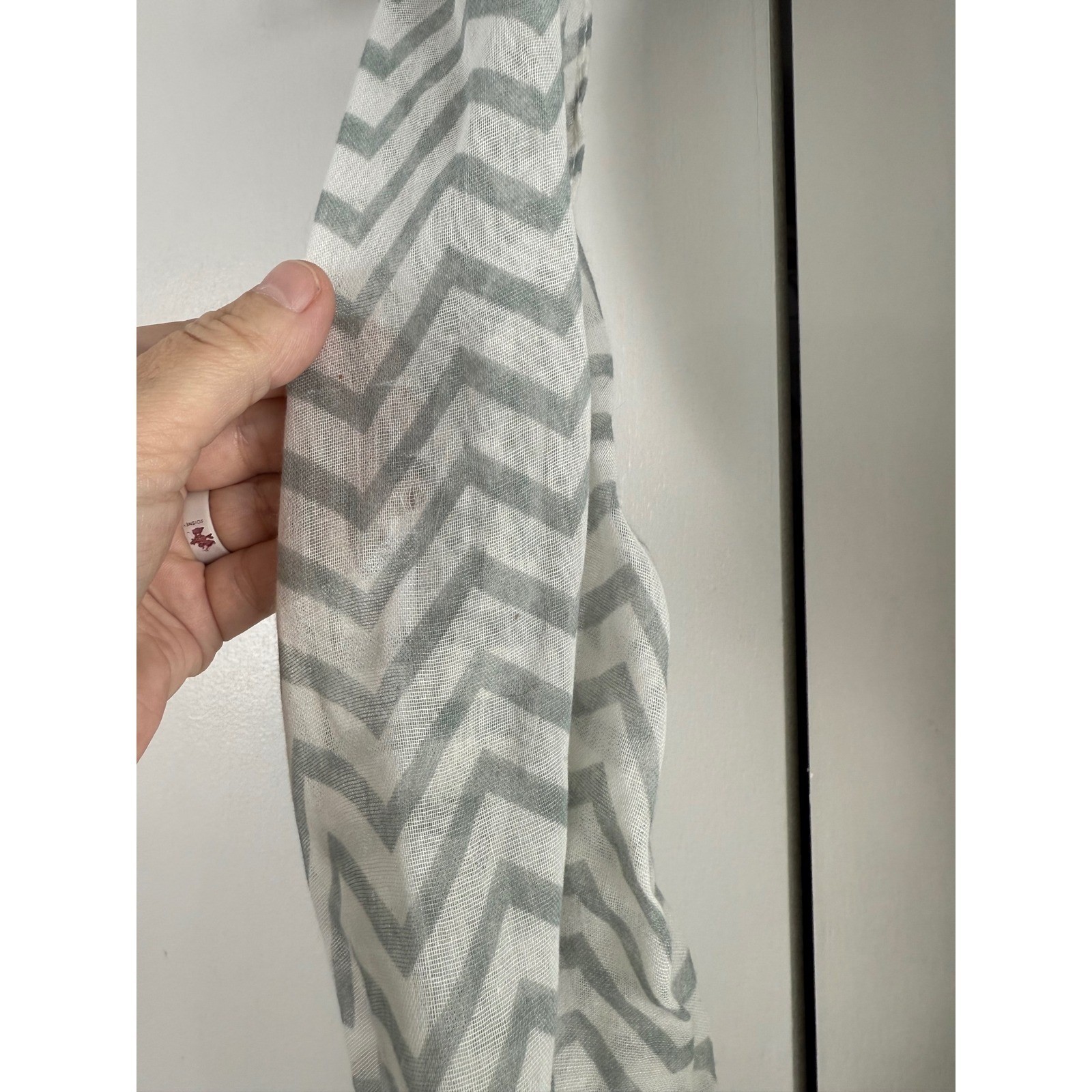 Lightweight Chevron Pattern Infinity Scarf Grey W… - image 2