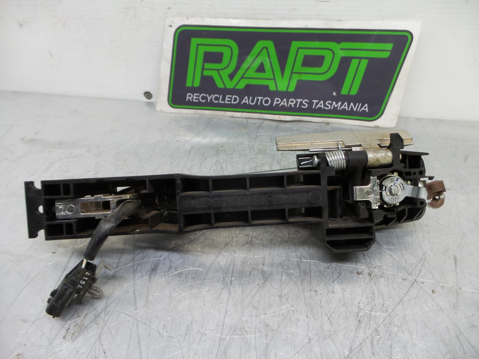 2017 Nissan Xtrail DOOR HANDLE OUTER RIGHT RHS RH FRONT CHROME T32 02/14-22 image 2