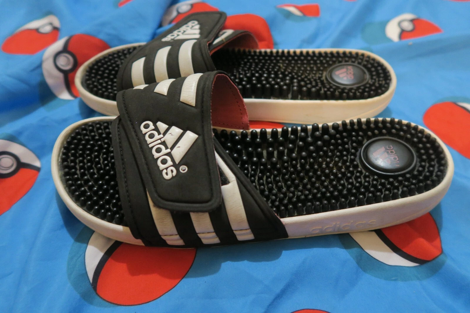 Adidas Adissage sandali donna slides taglia 8 (nero bianco rosa)