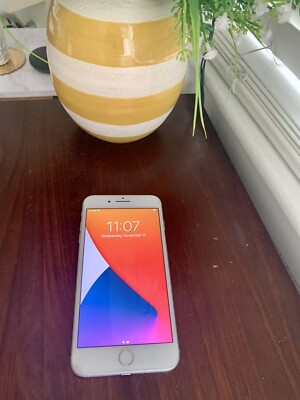 Apple iPhone 8 Plus - 64GB - Silver (Unlocked) A1897 (GSM)