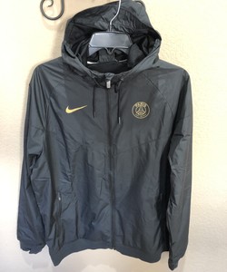 windbreaker psg