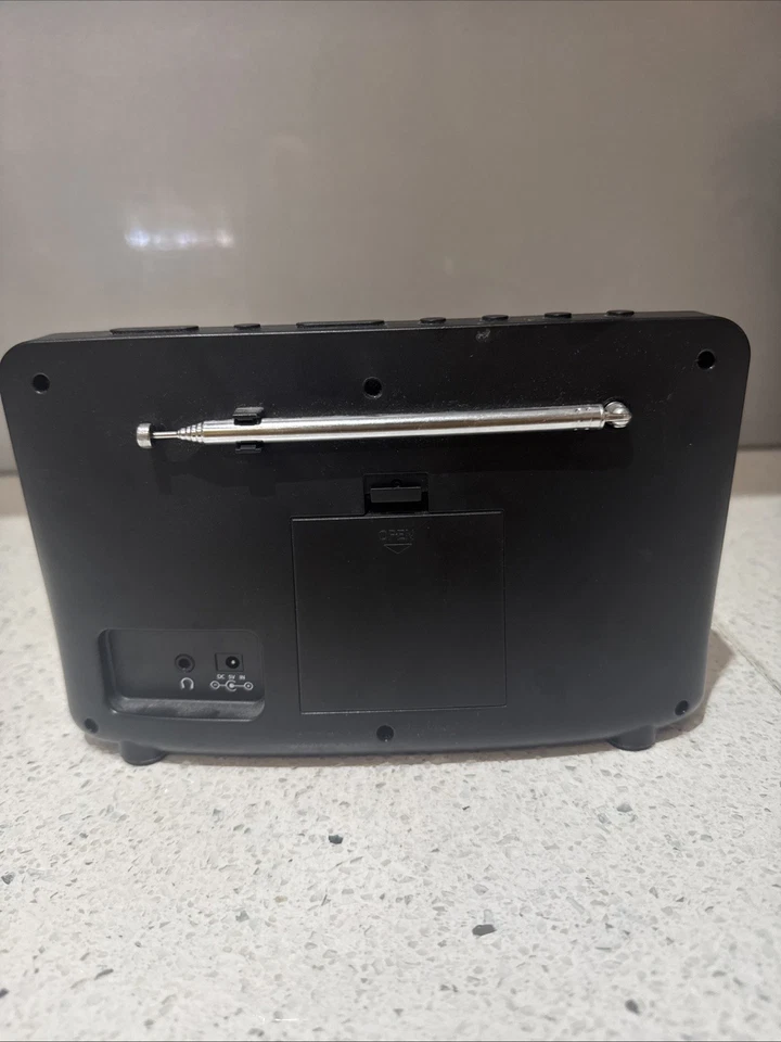 Blaupunkt FM Radio BR-80DABC - Battery Operated - Image 4 of 4