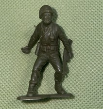 1960's Louis Marx WW2 WWII Green American USA Toy Soldier Grenade Throw Figure