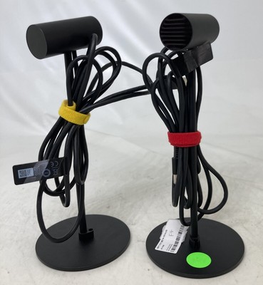 PAIR OF GENUINE OCULUS RIFT VIRTUAL REALITY CV1