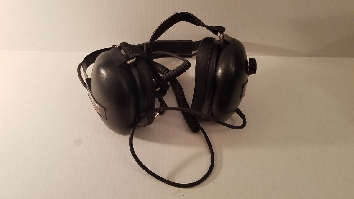 Pre Owned Radio Shack Race Headphones w/volume