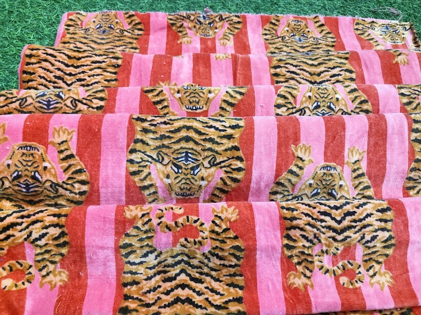 Animal Print Soft Velvet Fabric Indian Dress Sewing Upholstery Velvet By The Yrd